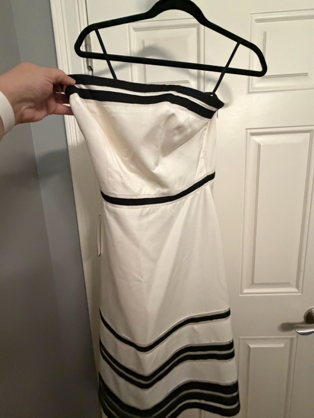 Ann Taylor Cream Dress with Black Trim - Picture 3 of 8